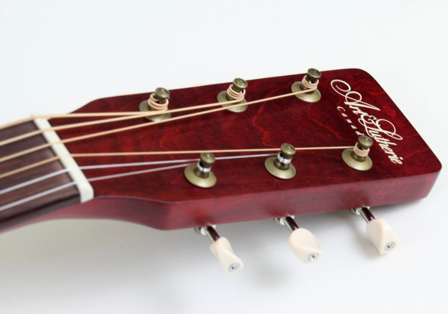 Art & Lutherie Americana CW | Tennessee Red Guitar 7 Art & Lutherie Americana CW | Tennessee Red Guitar