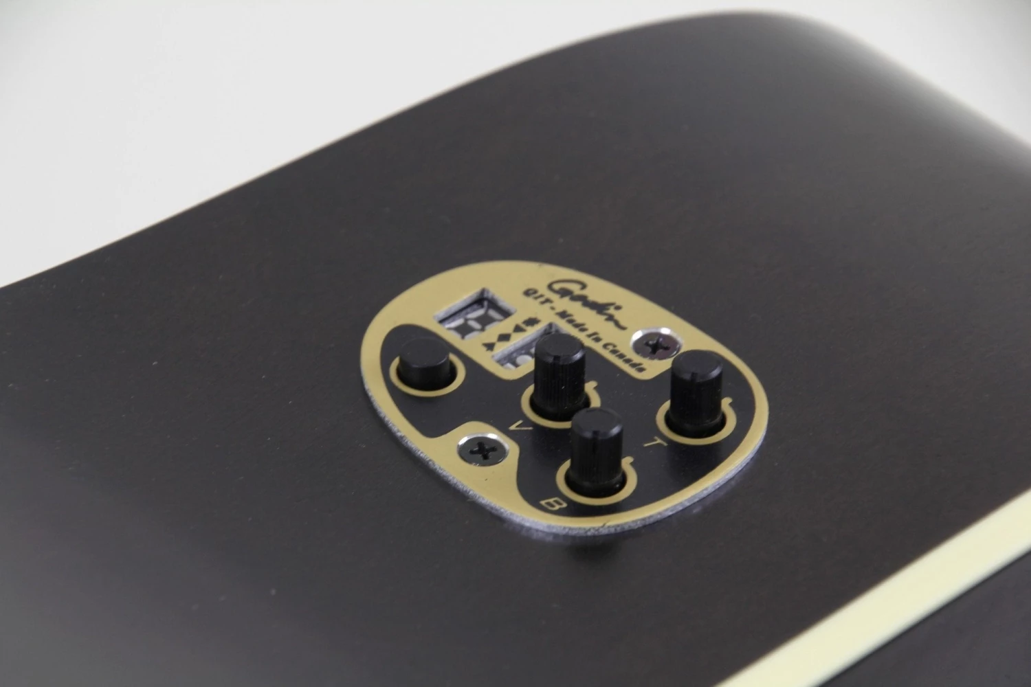 Art & Lutherie Americana Dreadnought Acoustic Electric Guitar | Faded Black 8 Art & Lutherie Americana Dreadnought Acoustic Electric Guitar | Faded Black