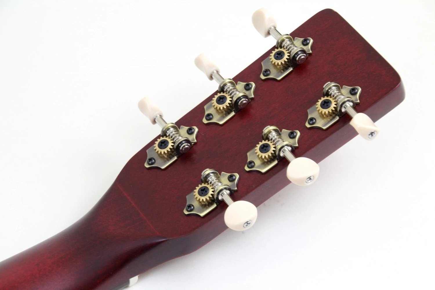 Art & Lutherie Americana Acoustic Electric Guitar | Tennessee Red 9 Art & Lutherie Americana Acoustic Electric Guitar | Tennessee Red