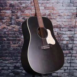 Art & Lutherie Americana Acoustic Guitar | Faded Black W/ Bag