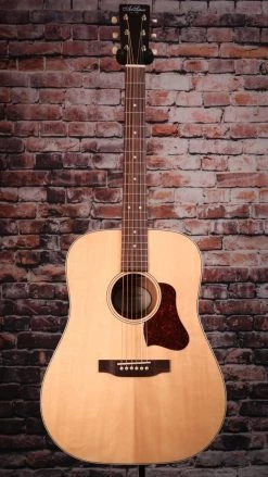 Art & Lutherie Americana EQ Acoustic Guitar | Natural W/ Bag