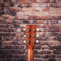 Art & Lutherie Americana EQ Acoustic Guitar | Natural W/ Bag