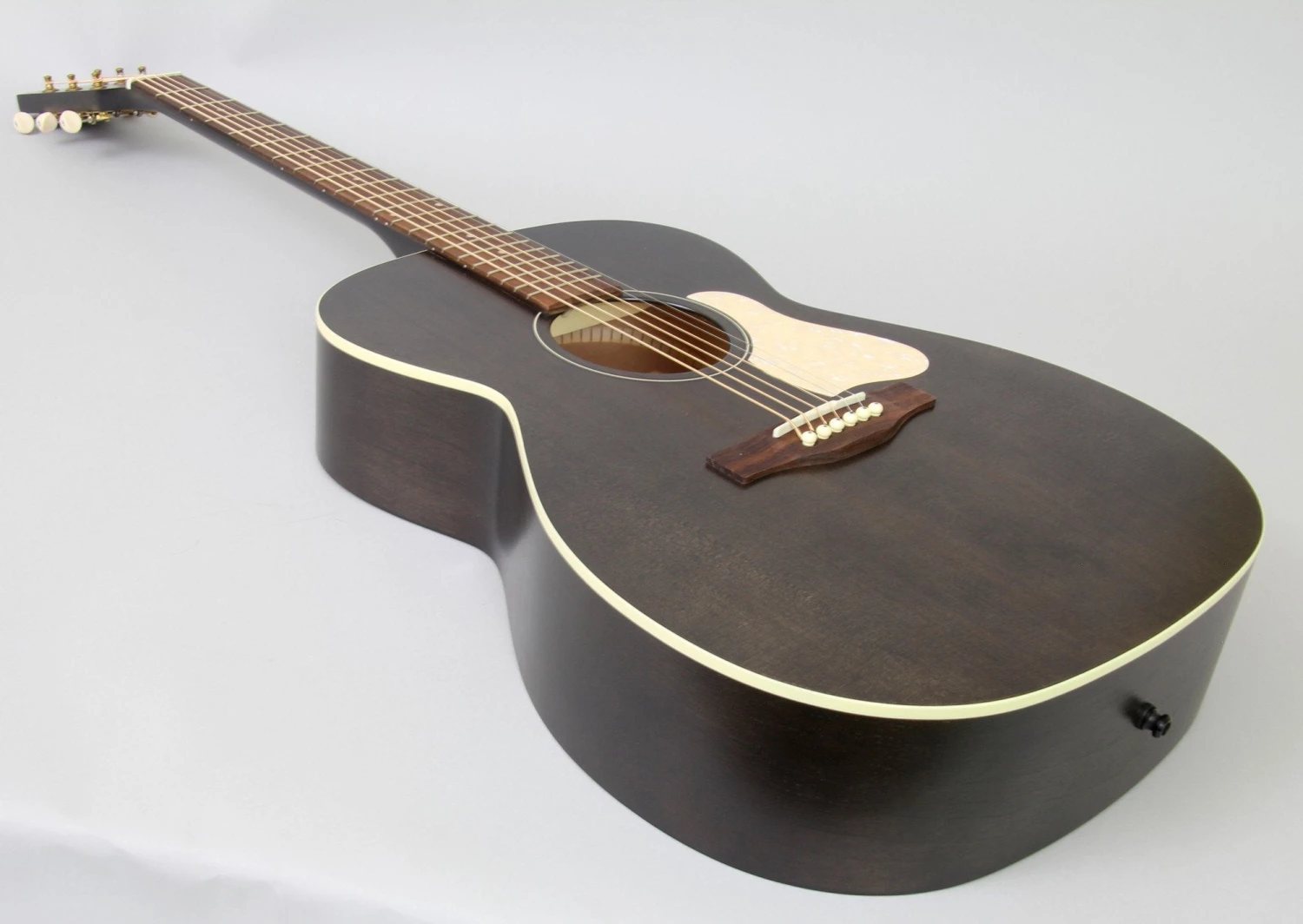 Art & Lutherie Legacy Acoustic Guitar | Faded Black 6 Art & Lutherie Legacy Acoustic Guitar | Faded Black