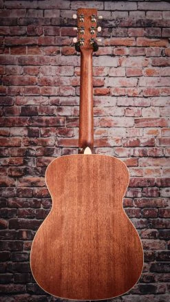 Art & Lutherie Legacy Natural EQ Acoustic Guitar W/ Bag