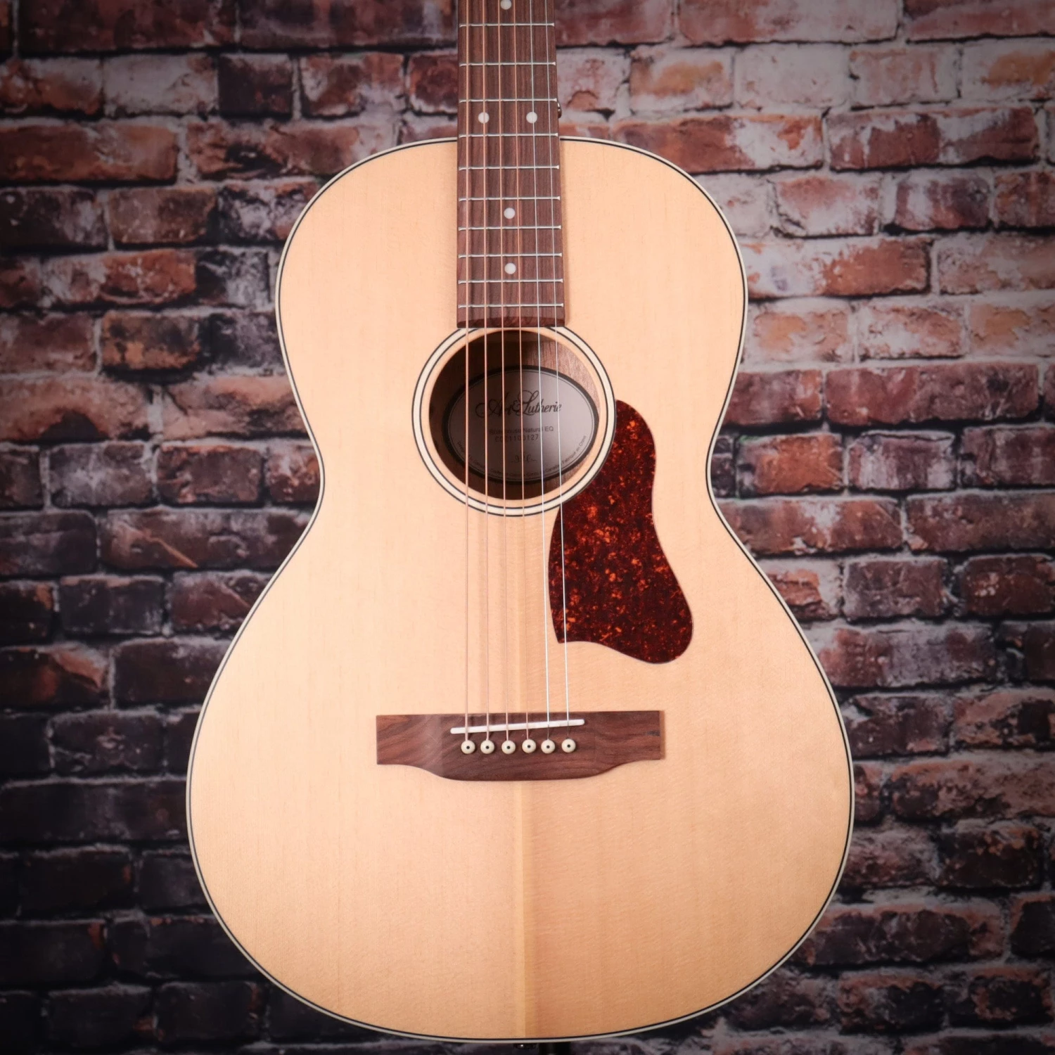Art & Lutherie Roadhouse Natural Acoustic Guitar 3 Art & Lutherie Roadhouse Natural Acoustic Guitar