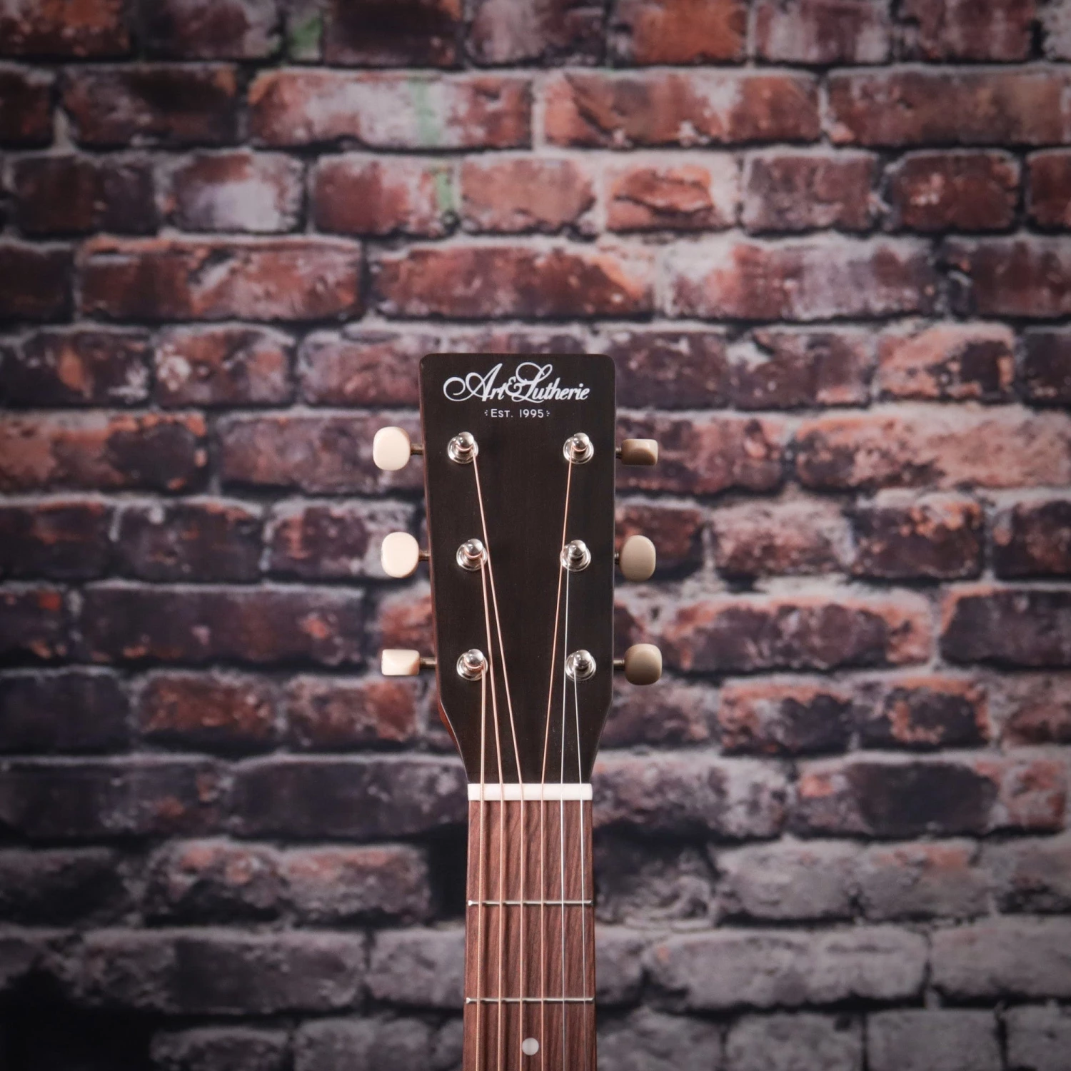 Art & Lutherie Roadhouse Natural Acoustic Guitar 9 Art & Lutherie Roadhouse Natural Acoustic Guitar