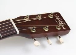 Art & Lutherie Roadhouse Parlor Guitar | Faded Cream