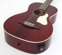 Art & Lutherie Roadhouse Parlor Acoustic Guitar | Tennesse Red W/ Bag