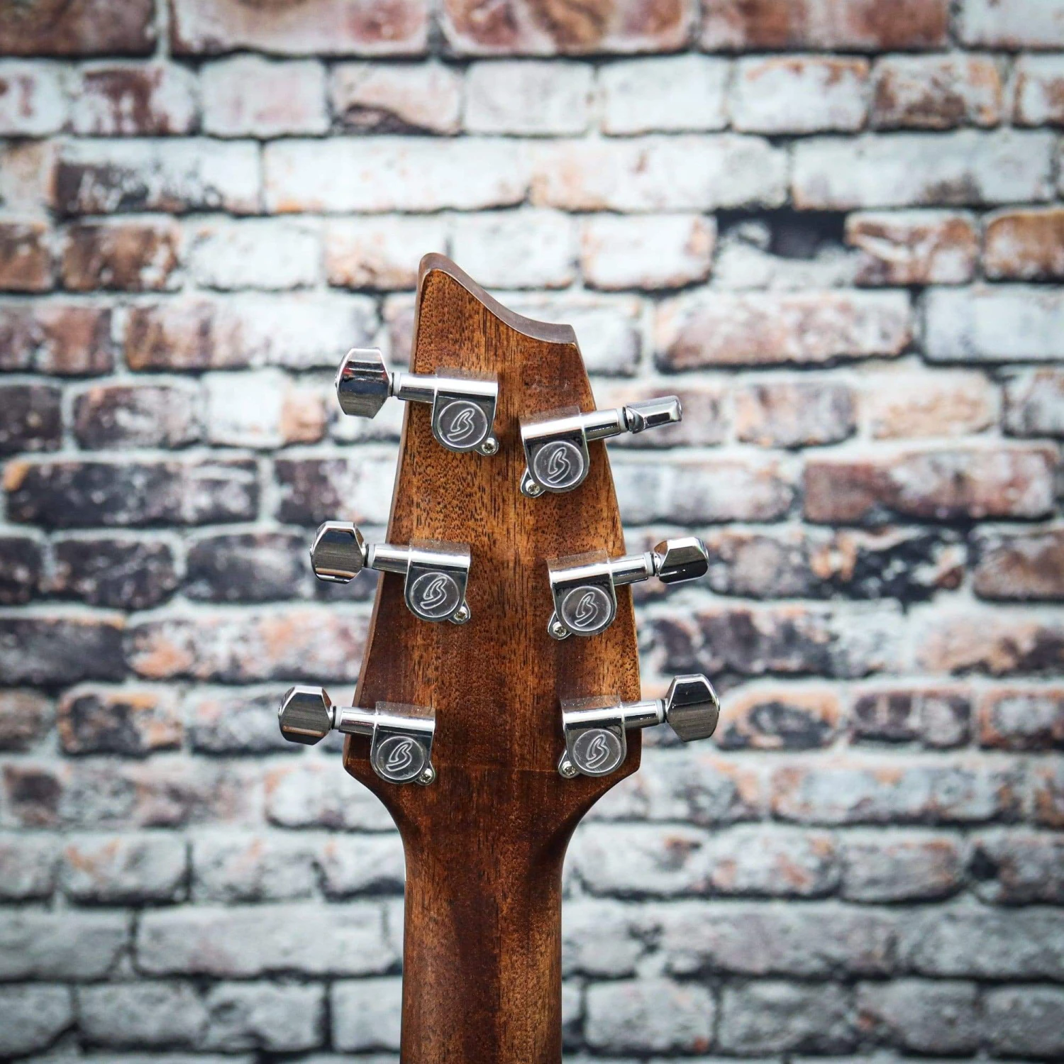 Breedlove Discovery Concert Acoustic Guitar | Natural 7 Breedlove Discovery Concert Acoustic Guitar | Natural