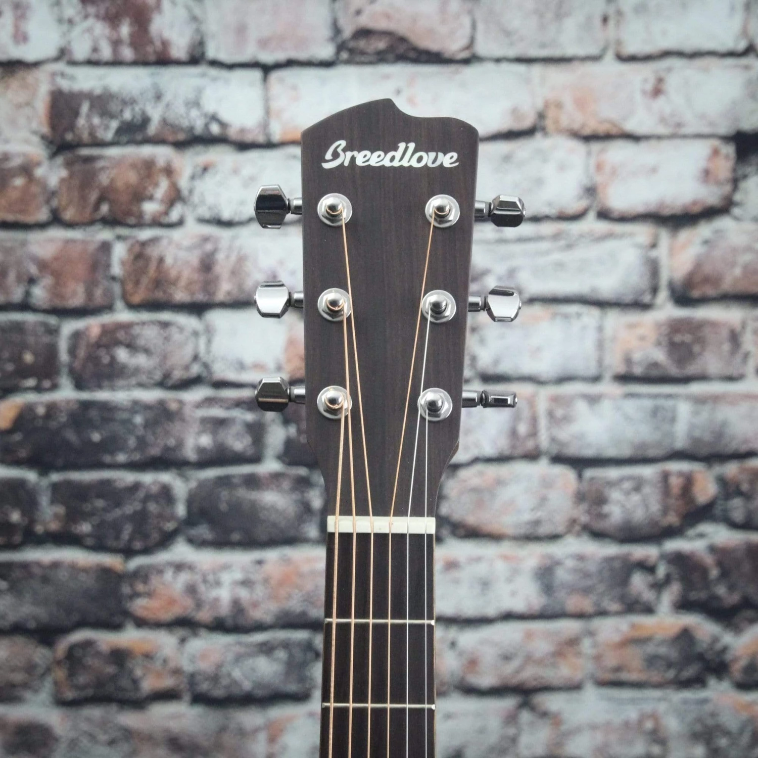 Breedlove Discovery Concertina Sunburst Sitka-Mahogany| DSCA14SSMA 6 Breedlove Discovery Concertina Sunburst Sitka-Mahogany| DSCA14SSMA