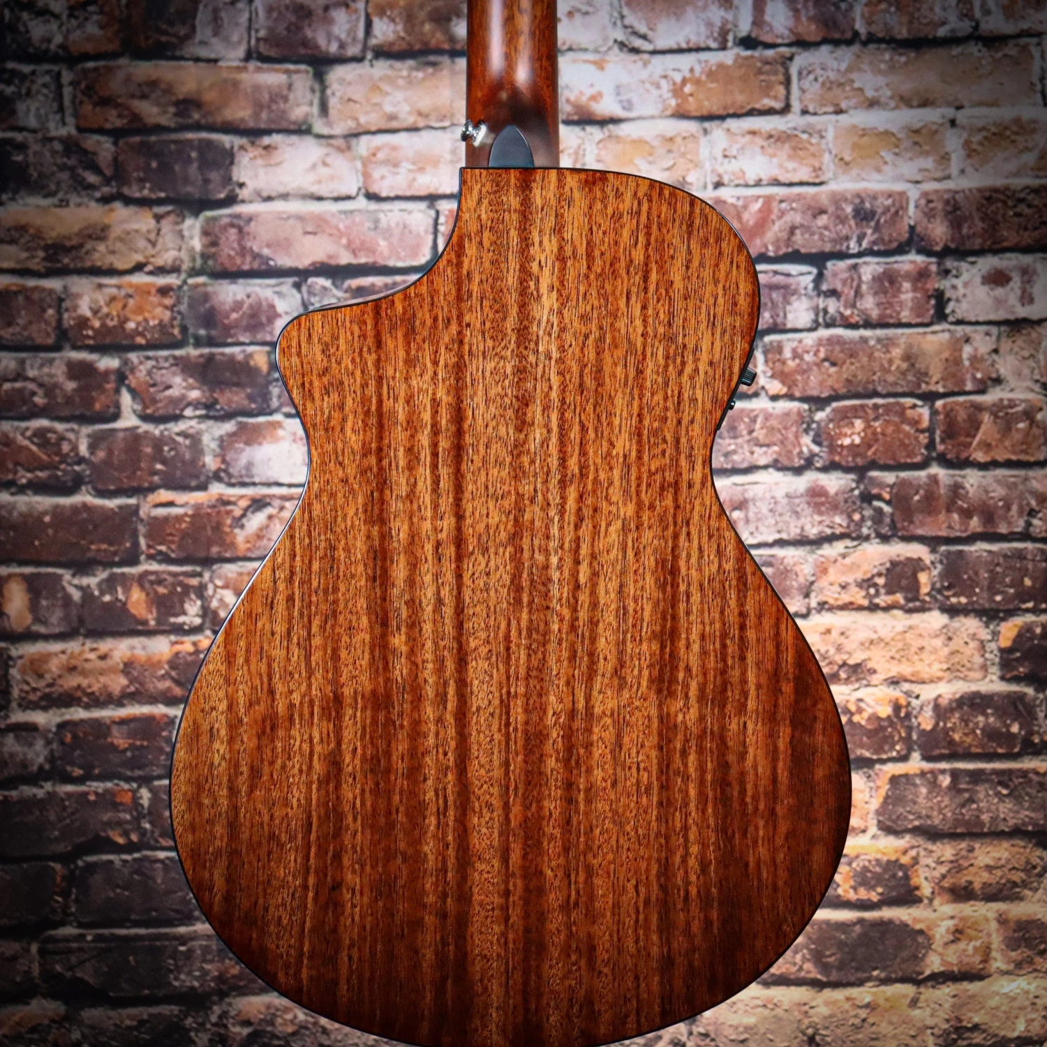 Breedlove Discovery S Concert Edgeburst CE | Red Cedar - African Mahogany 9 Breedlove Discovery S Concert Edgeburst CE | Red Cedar - African Mahogany