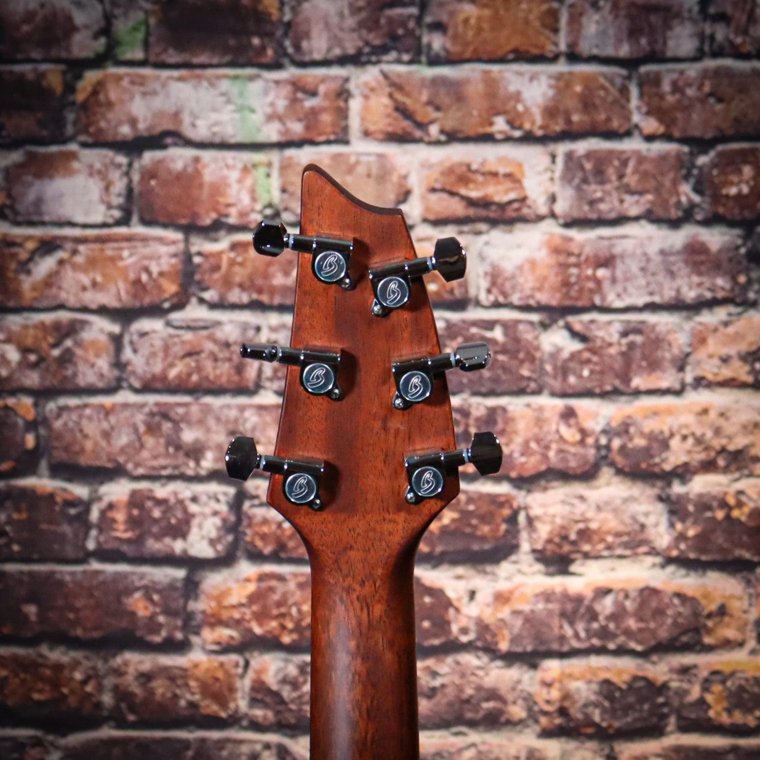 Breedlove Discovery S Concert Edgeburst CE | Red Cedar - African Mahogany 12 Breedlove Discovery S Concert Edgeburst CE | Red Cedar - African Mahogany