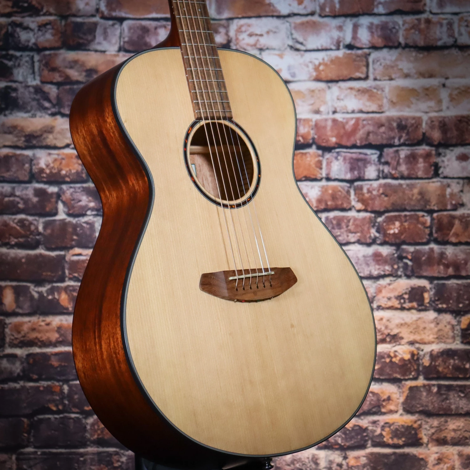 Breedlove Discovery S Concert | Sitka Spruce-African Mahogany 3 Breedlove Discovery S Concert | Sitka Spruce-African Mahogany