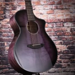 Breedlove LTD Oregon Concert Blackberry CE Myrtlewood Acoustic Guitar