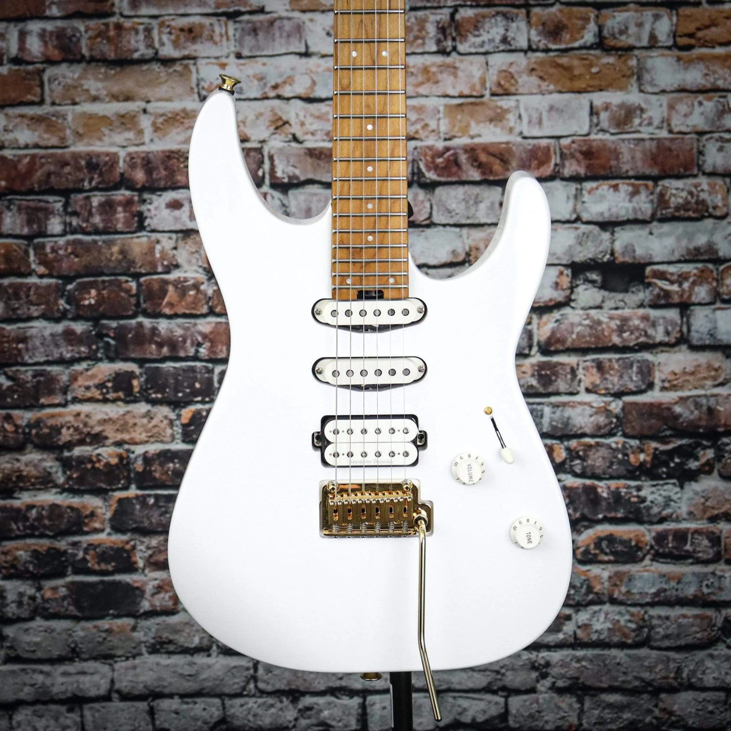 Charvel Pro-Mod DK24 HSS 2PT CM Guitar | Snow White 3 Charvel Pro-Mod DK24 HSS 2PT CM Guitar | Snow White