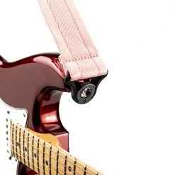 D'Addario Auto Lock Guitar Strap | New Rose Guitar Accessories