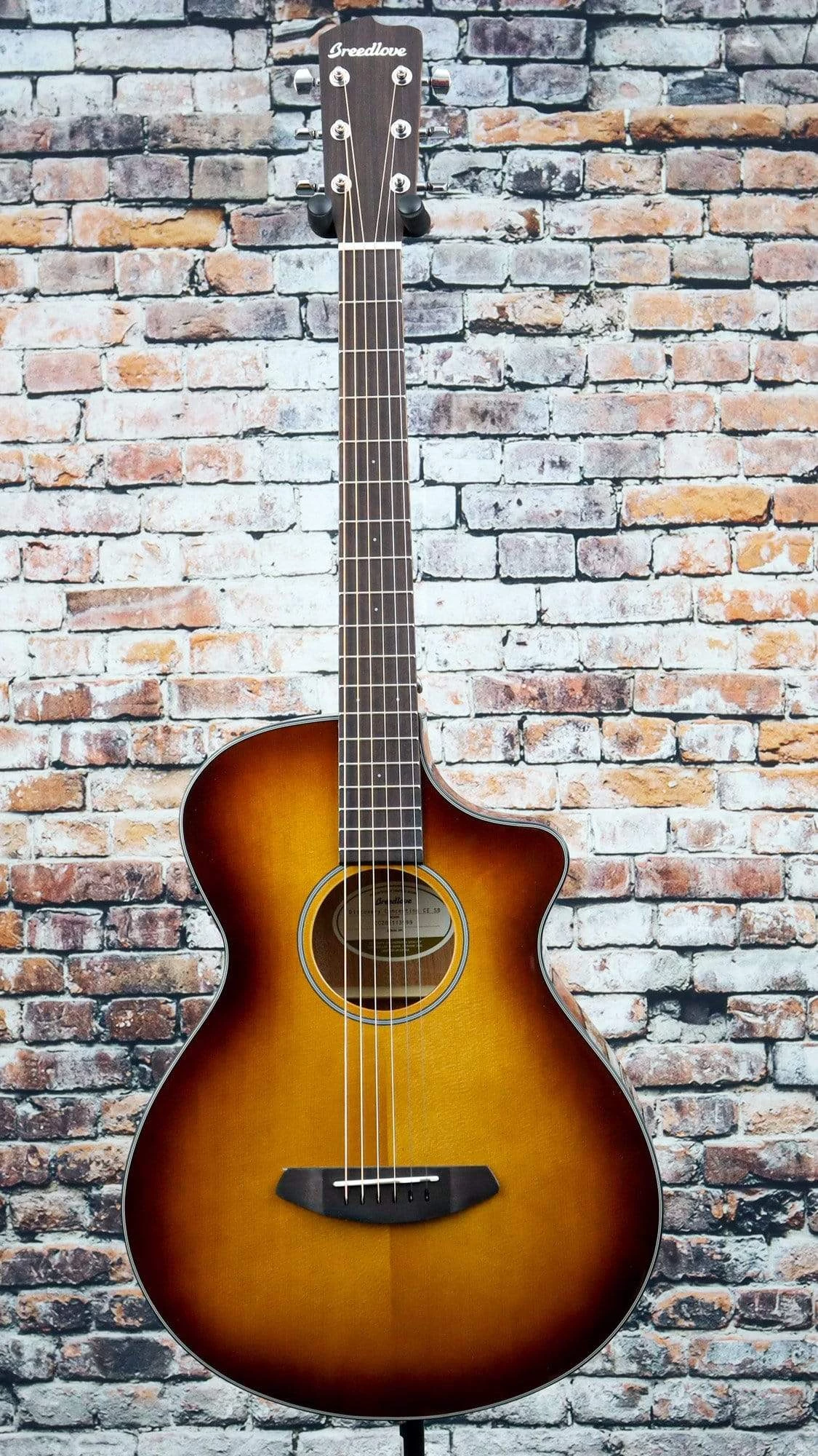 Breedlove Discovery Concertina Sunburst CE Sitka-Mahogany 4 Breedlove Discovery Concertina Sunburst CE Sitka-Mahogany
