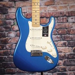 Fender American Ultra Stratocaster, Cobra Blue