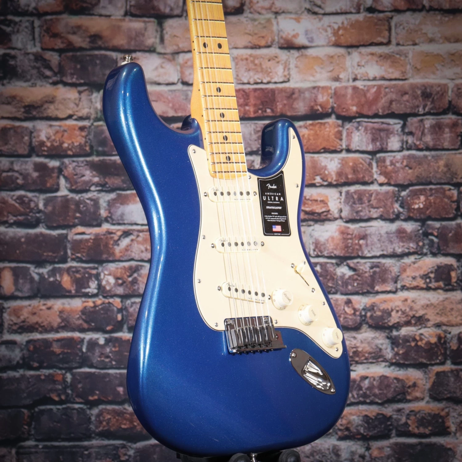 Fender American Ultra Stratocaster, Cobra Blue 4 Fender American Ultra Stratocaster, Cobra Blue