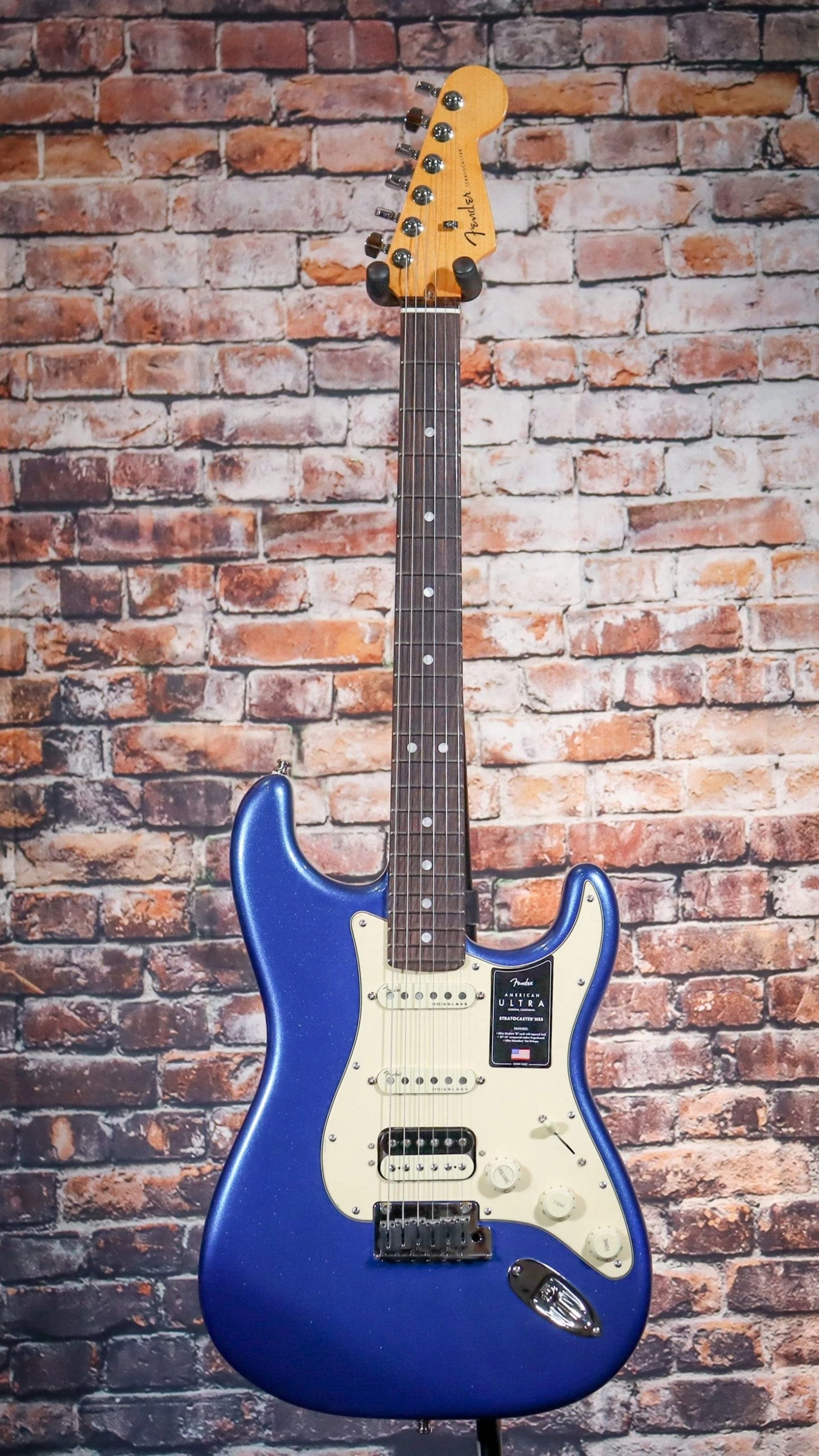 Fender American Ultra Stratocaster HSS | Cobra Blue Guitar 5 Fender American Ultra Stratocaster HSS | Cobra Blue Guitar