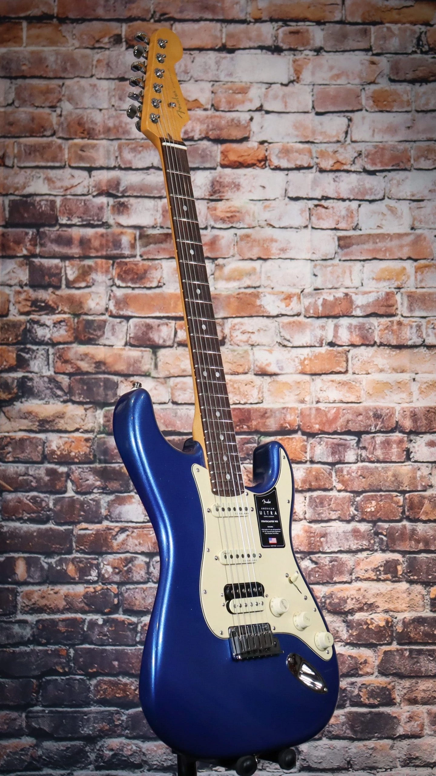 Fender American Ultra Stratocaster HSS | Cobra Blue Guitar 6 Fender American Ultra Stratocaster HSS | Cobra Blue Guitar