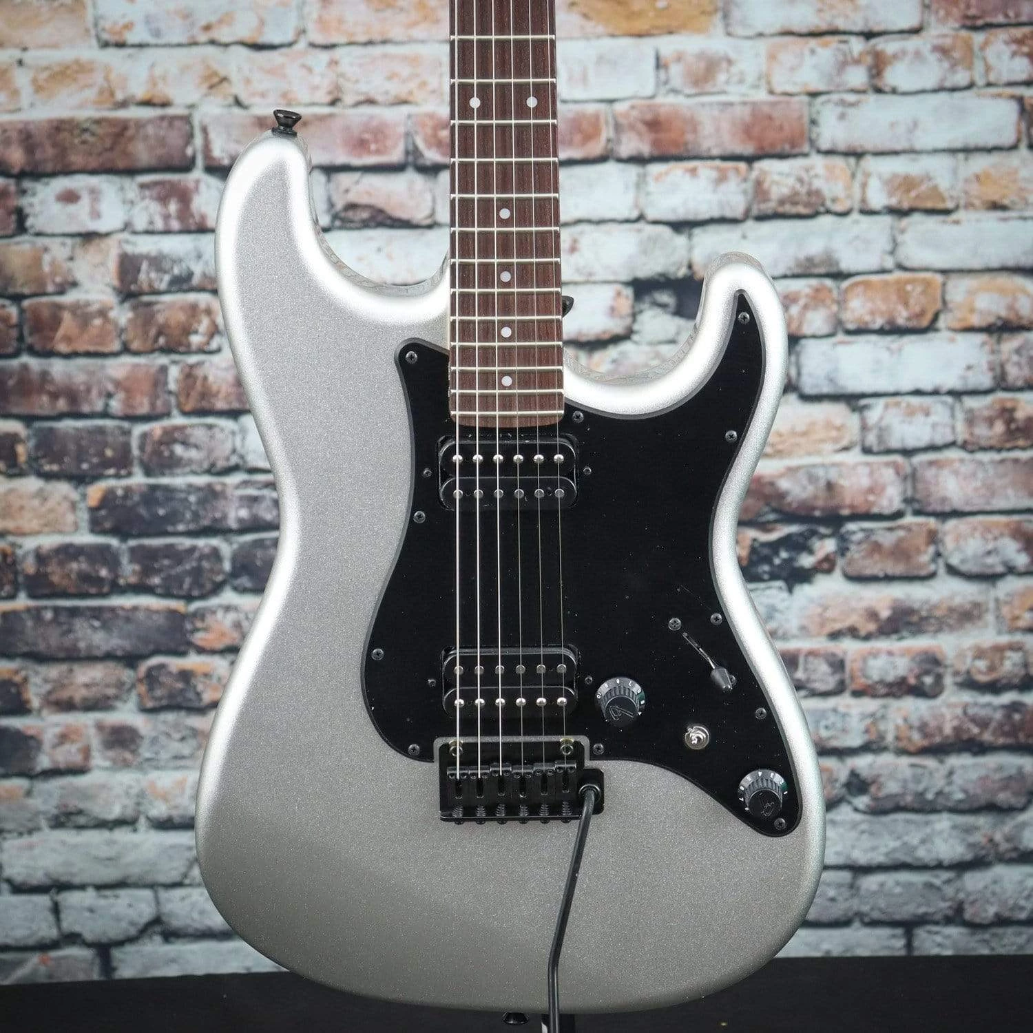 Fender Boxer Limited Stratocaster HH | Inca Silver Guitar 3 Fender Boxer Limited Stratocaster HH | Inca Silver Guitar