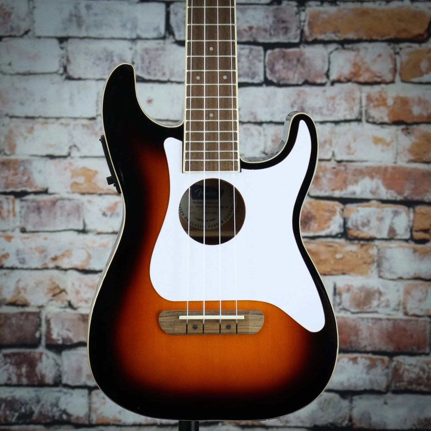 Fender Fullerton Stratocaster Ukulele | Sunburst 3 Fender Fullerton Stratocaster Ukulele | Sunburst