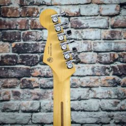 Fender Player Plus Stratocaster | 3 Tone Sunburst