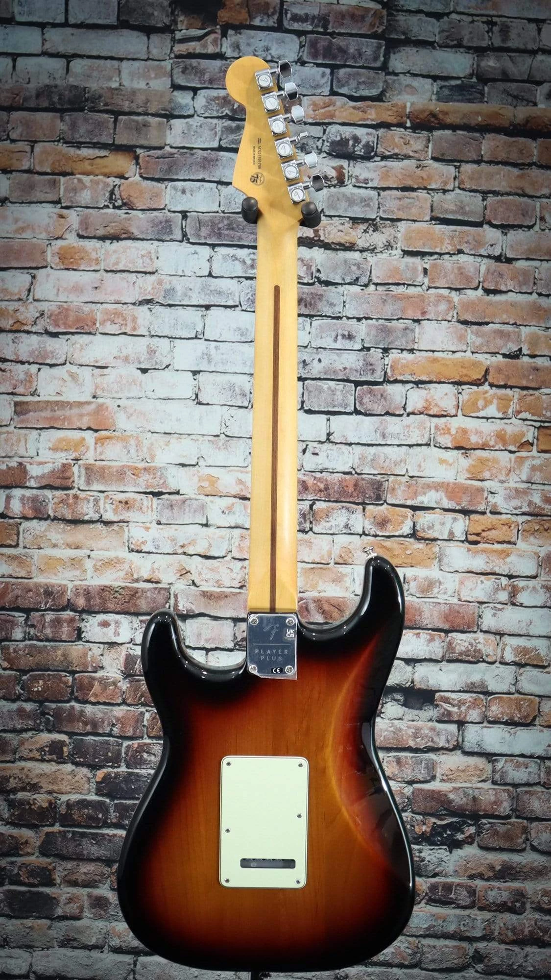 Fender Player Plus Stratocaster HSS | 3-Color Sunburst Guitar 5 Fender Player Plus Stratocaster HSS | 3-Color Sunburst Guitar