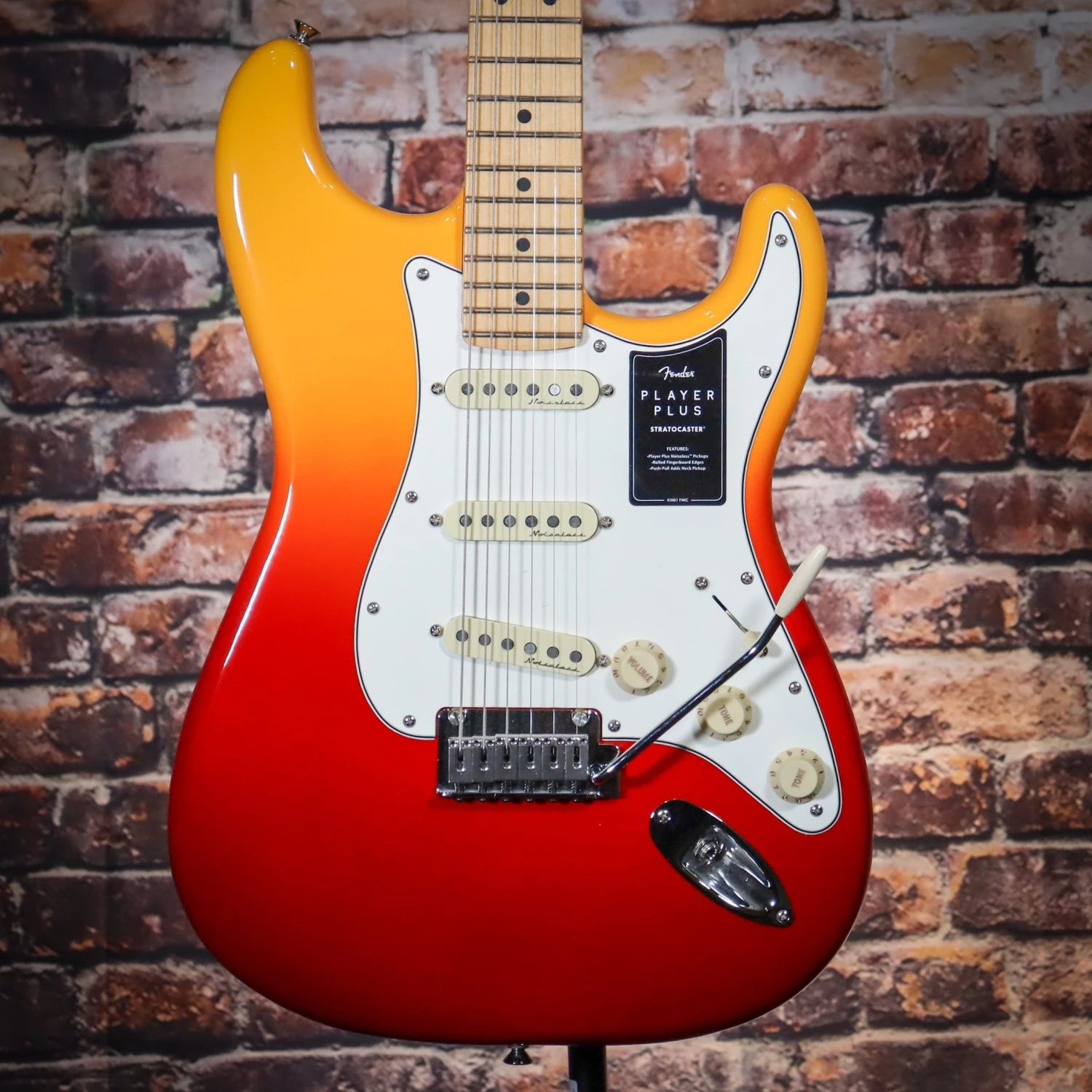 Fender Player Plus Stratocaster | Maple Tequila Sunrise 3 Fender Player Plus Stratocaster | Maple Tequila Sunrise
