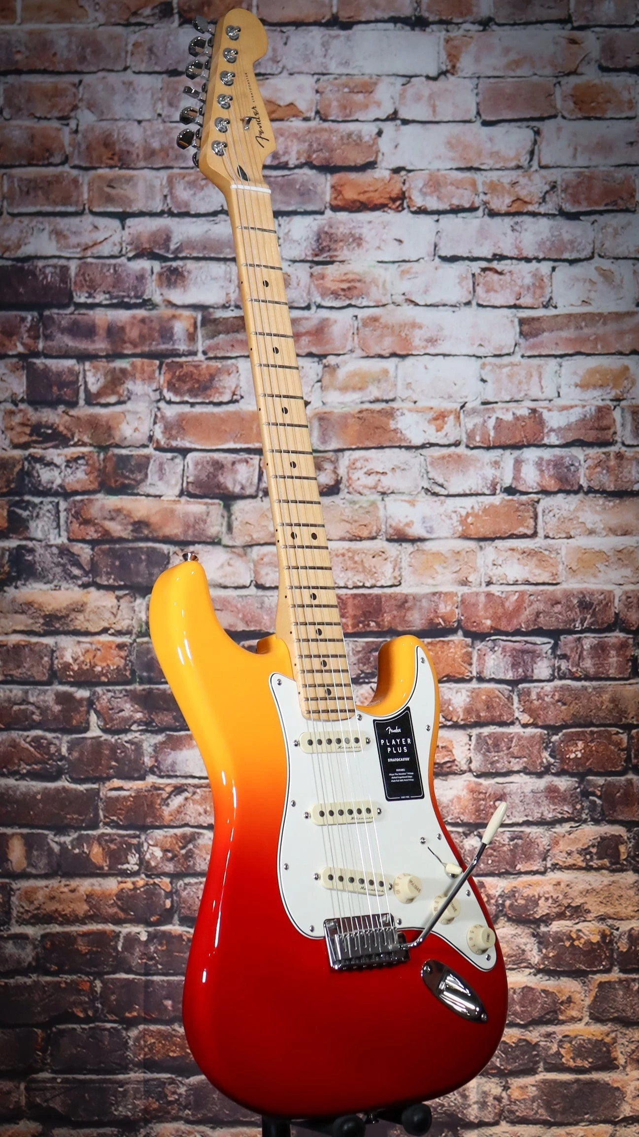 Fender Player Plus Stratocaster | Maple Tequila Sunrise 5 Fender Player Plus Stratocaster | Maple Tequila Sunrise
