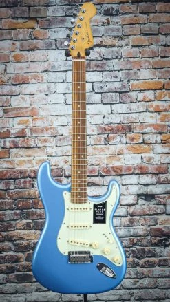 Guitar Fender Player Plus Stratocaster | Opal Spark
