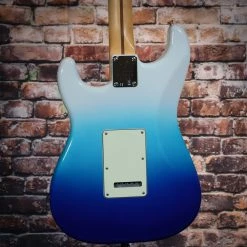 Fender Player Plus Stratocaster | Pau Ferro Belair Blue
