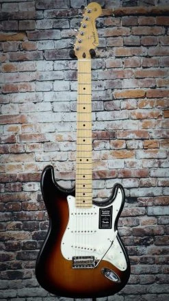 Fender Player Stratocaster 3-Tone Sunburst Guitar