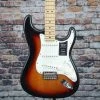 Fender Player Stratocaster, Maple Neck, 3-Color Sunburst