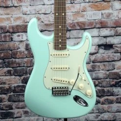 Fender Vintera '60s Stratocaster | Surf Green Guitar