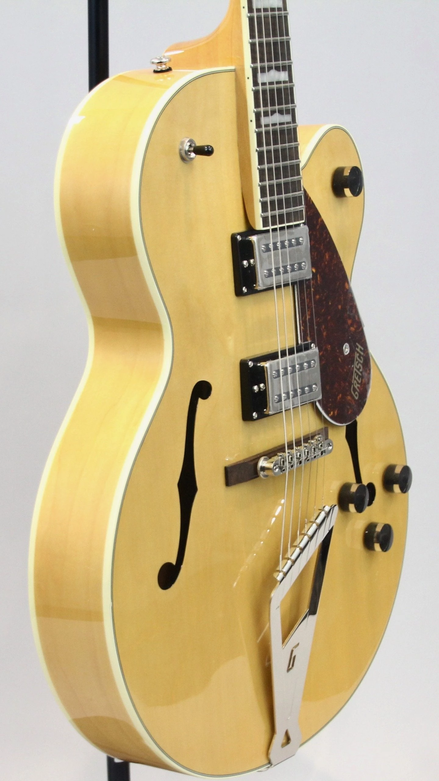 Gretsch G2420 Streamliner Hollow Body Guitar | Village Amber 6 Gretsch G2420 Streamliner Hollow Body Guitar | Village Amber