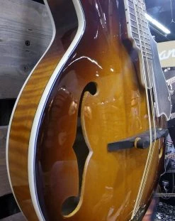 Ibanez M700SAVS F-Style Mandolin 8 Ibanez M700SAVS F-Style Mandolin