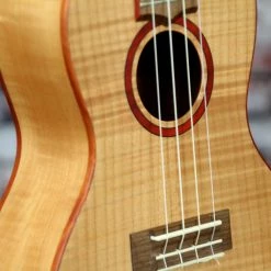 Ukuleles Lanikai Flame Maple Concert Ukulele | FM-C