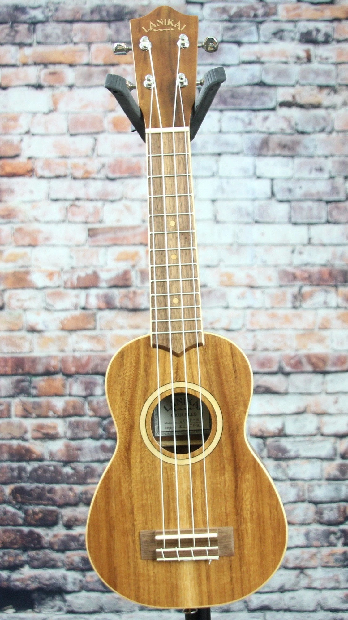 Ukuleles Lanikai Solid Acacia Top Concert Ukulele | ACST-C 3 Ukuleles Lanikai Solid Acacia Top Concert Ukulele | ACST-C