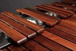 Concert / Marching Majestic Reflection 5.0 Octave Rosewood Marimba | Black