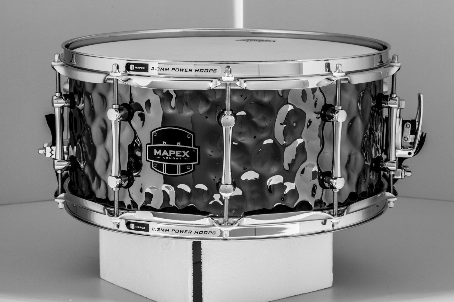 Mapex ARST465HCEB Armory Series Daisy Cutter Snare Drum 3 Mapex ARST465HCEB Armory Series Daisy Cutter Snare Drum