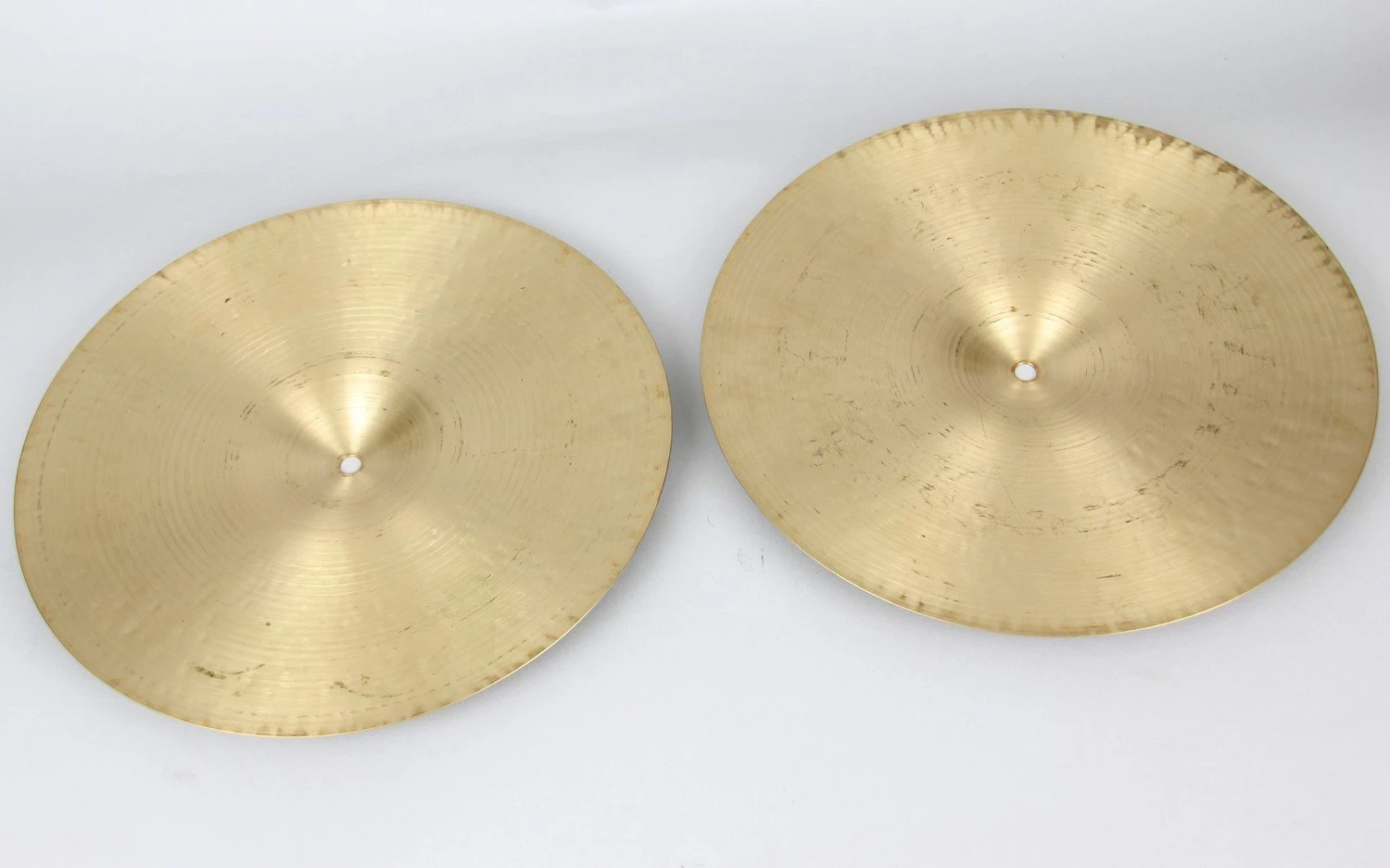 Meinl 15" Byzance Traditional Medium Hi-Hats | B15MH Cymbals 4 Meinl 15" Byzance Traditional Medium Hi-Hats | B15MH Cymbals