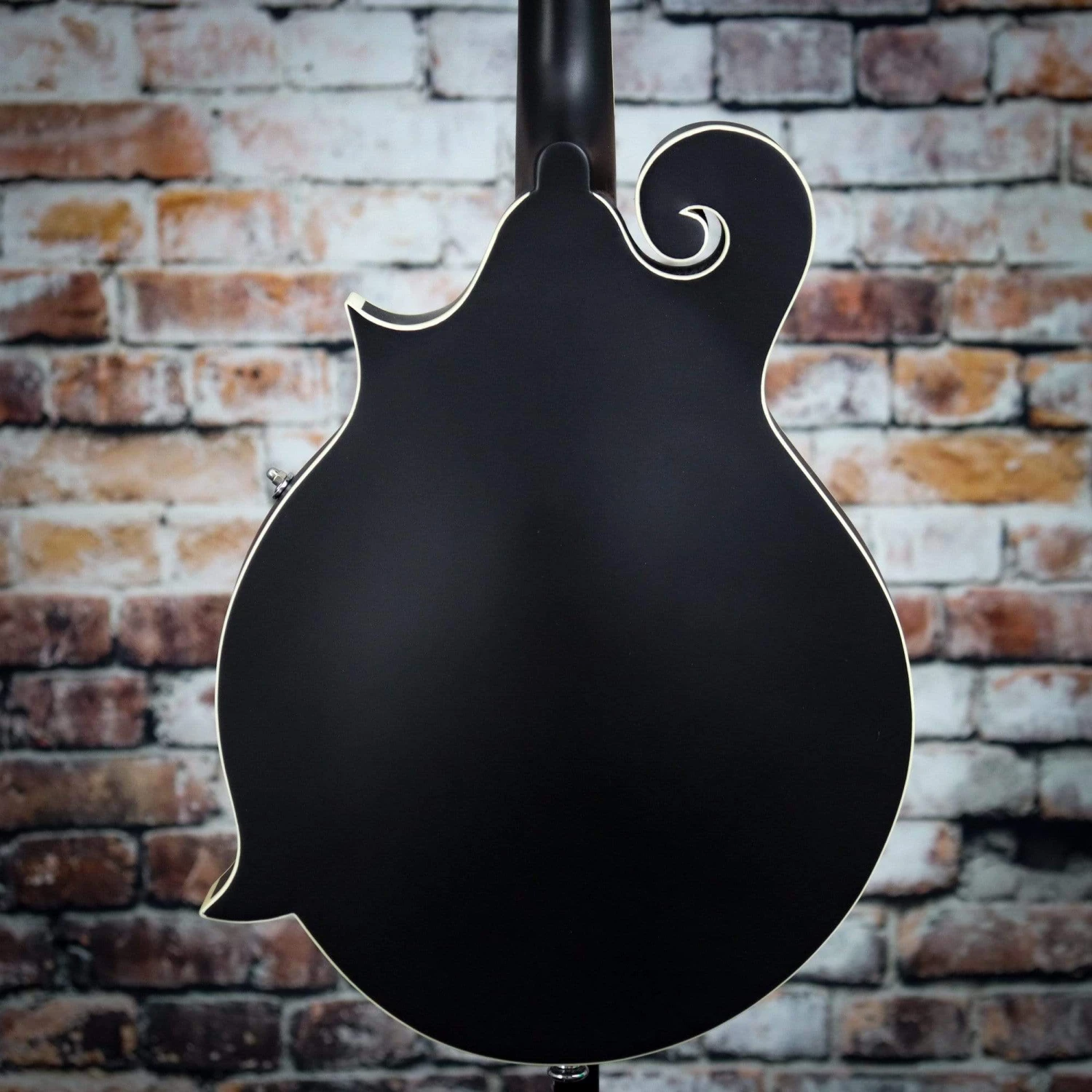Ortega F-Style Mandolin | RMFE40SBK 5 Ortega F-Style Mandolin | RMFE40SBK