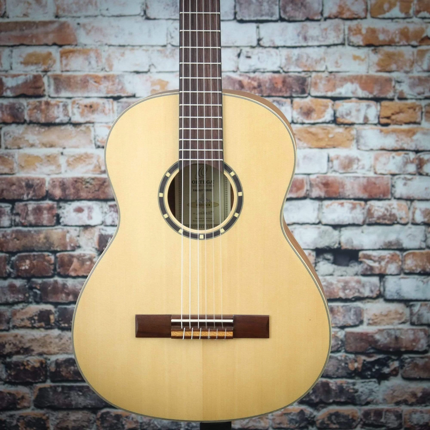 Ortega Family Series Nylon String Guitar | 3/4 Size 3 Ortega Family Series Nylon String Guitar | 3/4 Size