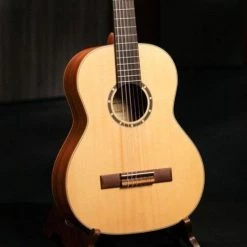 Ortega Family Series Nylon String Guitar | 3/4 Size 17 Ortega Family Series Nylon String Guitar | 3/4 Size