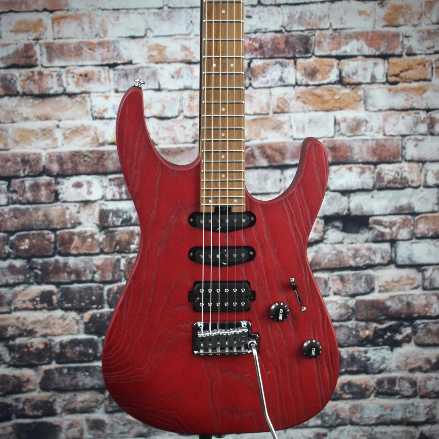Charvel Pro-Mod DK24 HSS 2PT CM Ash | Red Ash Guitar 3 Charvel Pro-Mod DK24 HSS 2PT CM Ash | Red Ash Guitar