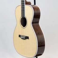 Seagull Artist Studio Concert Hall EQ Acoustic Guitar 12 Seagull Artist Studio Concert Hall EQ Acoustic Guitar