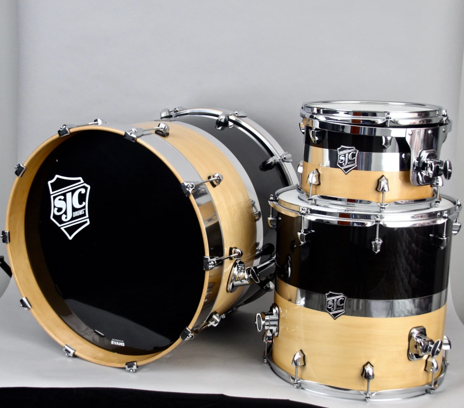 SJC Paramount Tuxedo Silver 3 Piece Shell Pack 3 SJC Paramount Tuxedo Silver 3 Piece Shell Pack