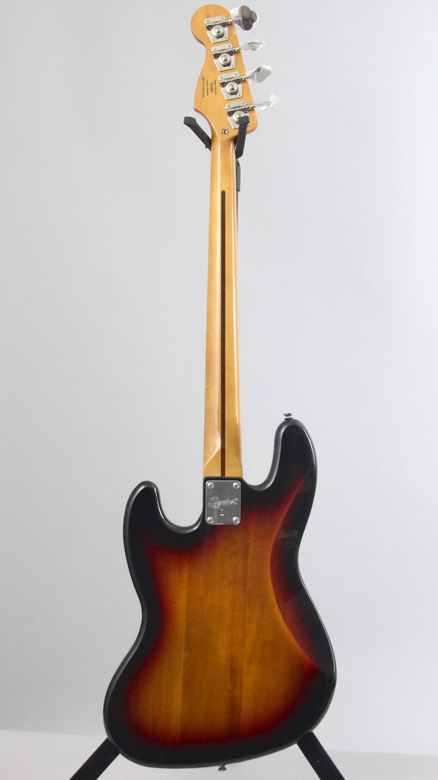 Squier Classic Vibe '60s Jazz Bass Fretless | 3-Color Sunburst 5 Squier Classic Vibe '60s Jazz Bass Fretless | 3-Color Sunburst